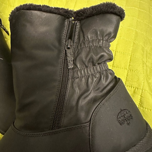 Tote Inclement Weather Boots - Picture 3 of 10